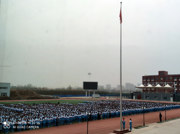 育英高中早操升旗仪式 河北省肃宁县育英中学