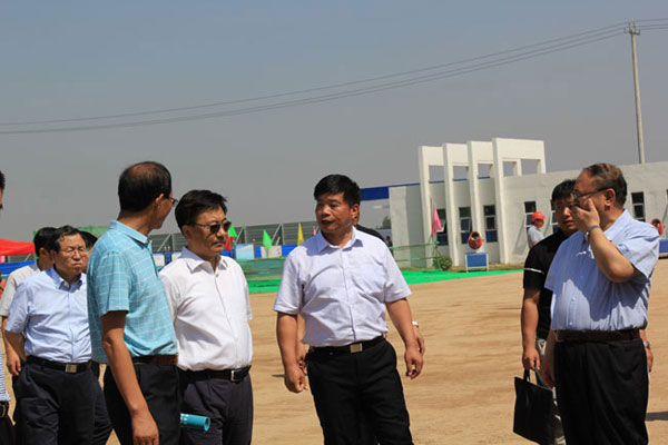 项目观摩团来我县观摩,县领导颜世东,杜立华,魏建岭,韩月明,梁红卫,齐